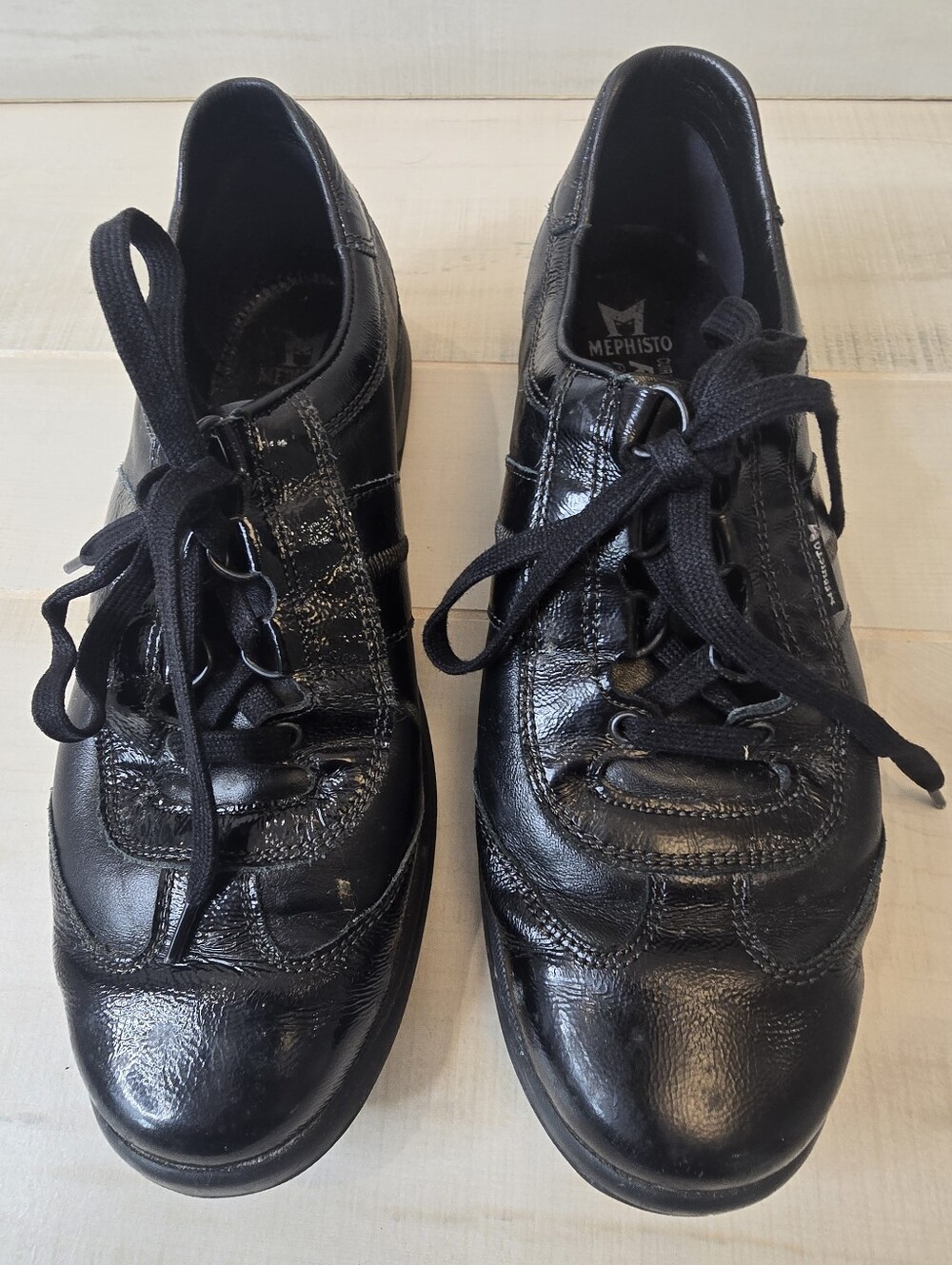 {8.5} Mephisto Runoff Air Jet Black Lace Up Women's Sneakers